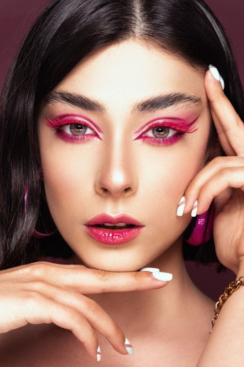 Como fazer delineado: Fashion e com Cores em Alta
